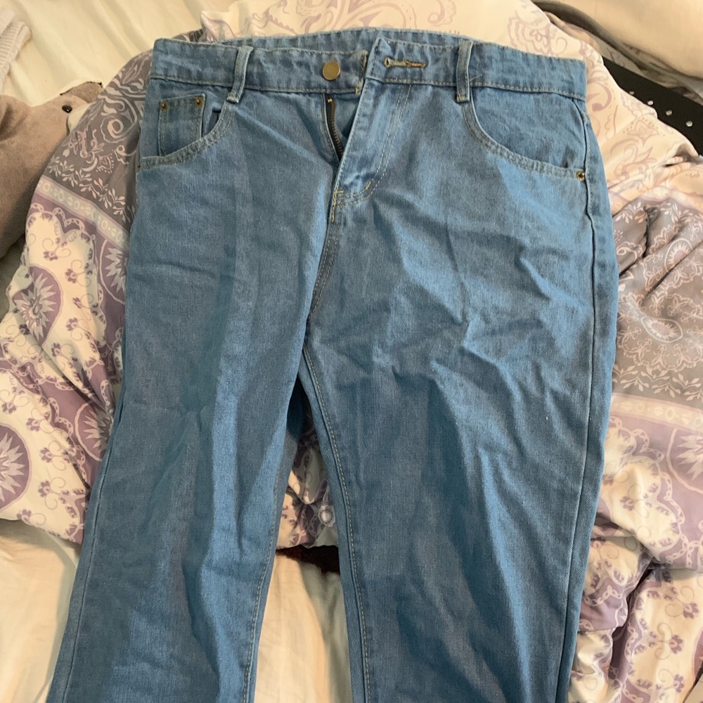 High waisted jeans